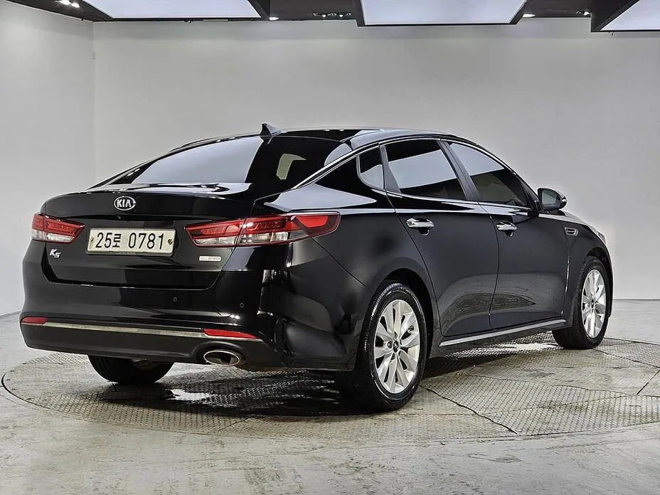 Kia K5