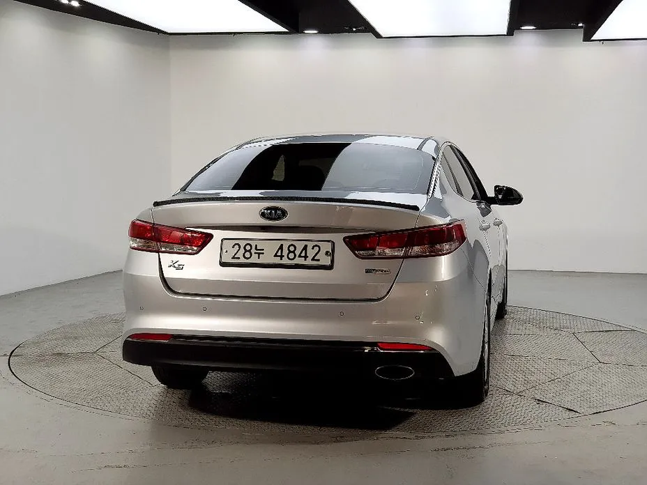 Kia K5