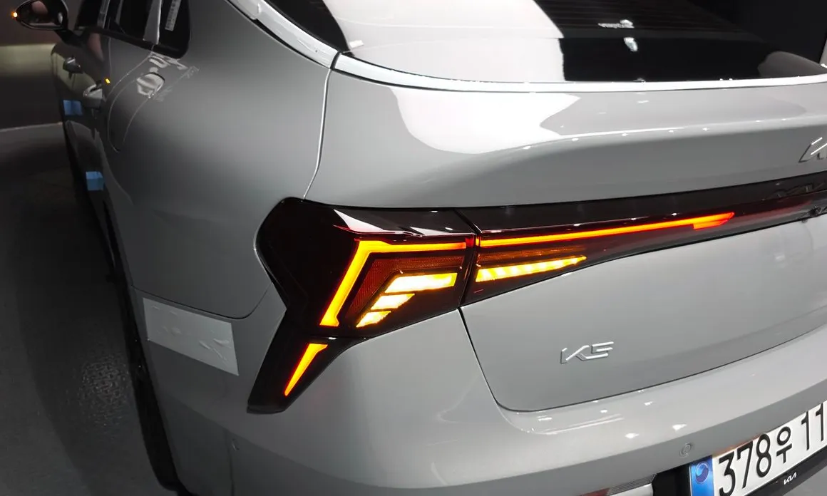 Kia K5