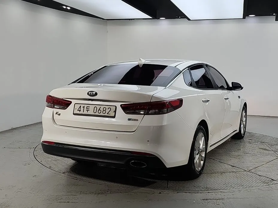 Kia K5