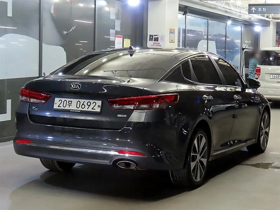 Kia K5