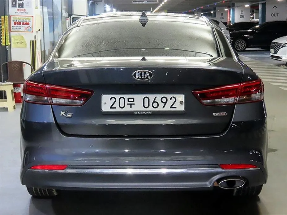 Kia K5