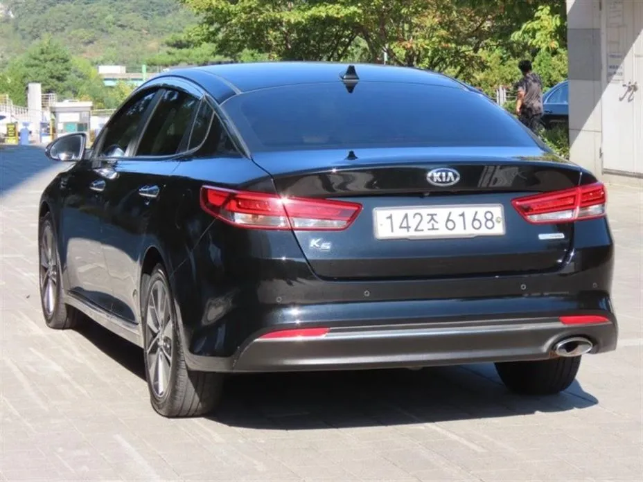 Kia K5