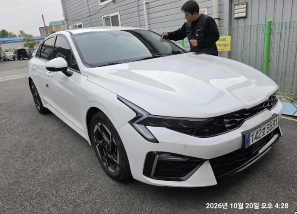Kia K5