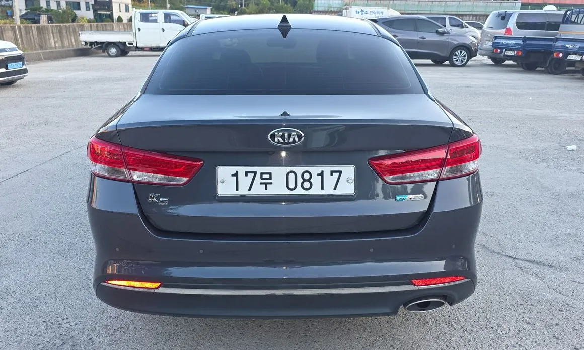 Kia K5