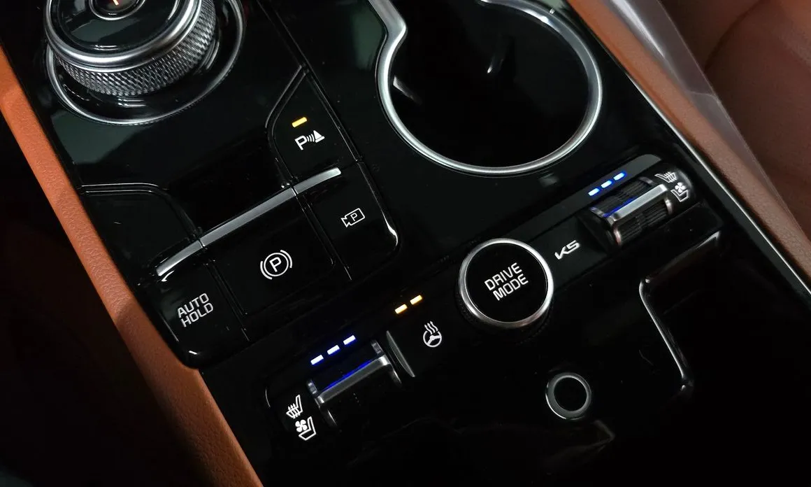 Kia K5