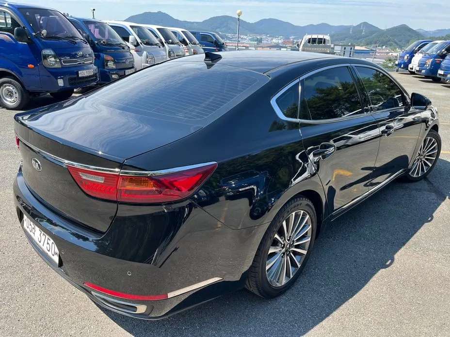 Kia K7