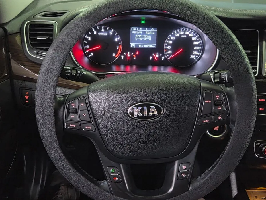 Kia K7