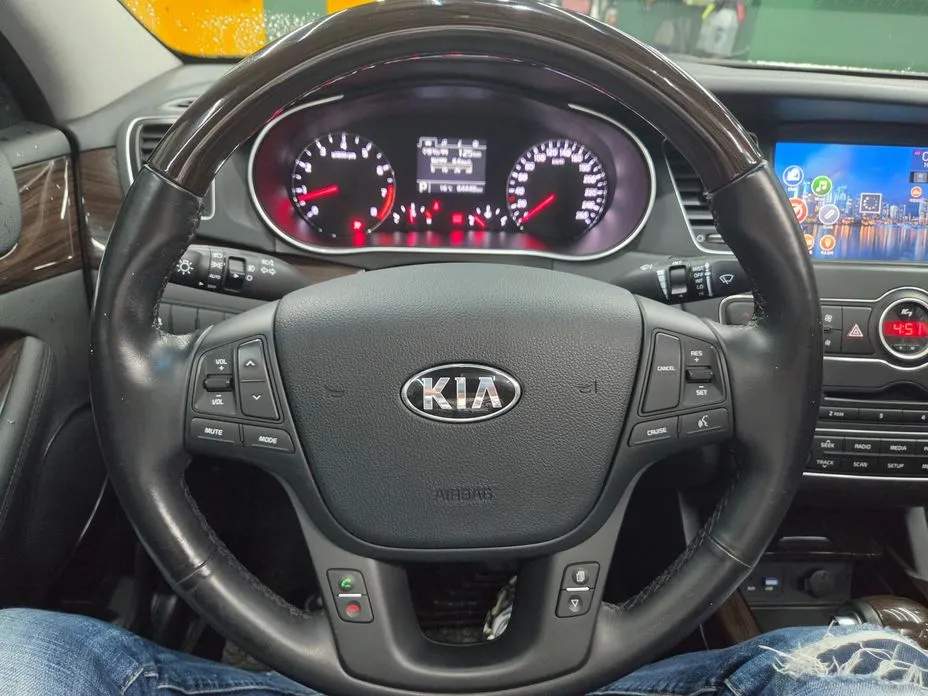 Kia K7