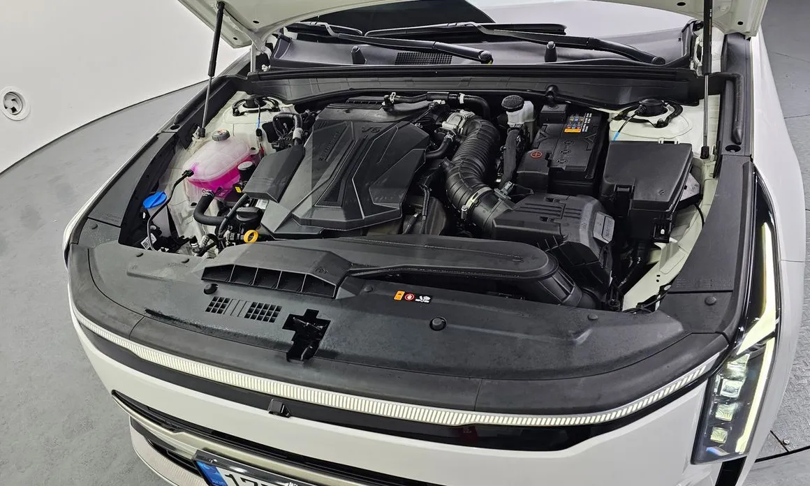 Kia K8