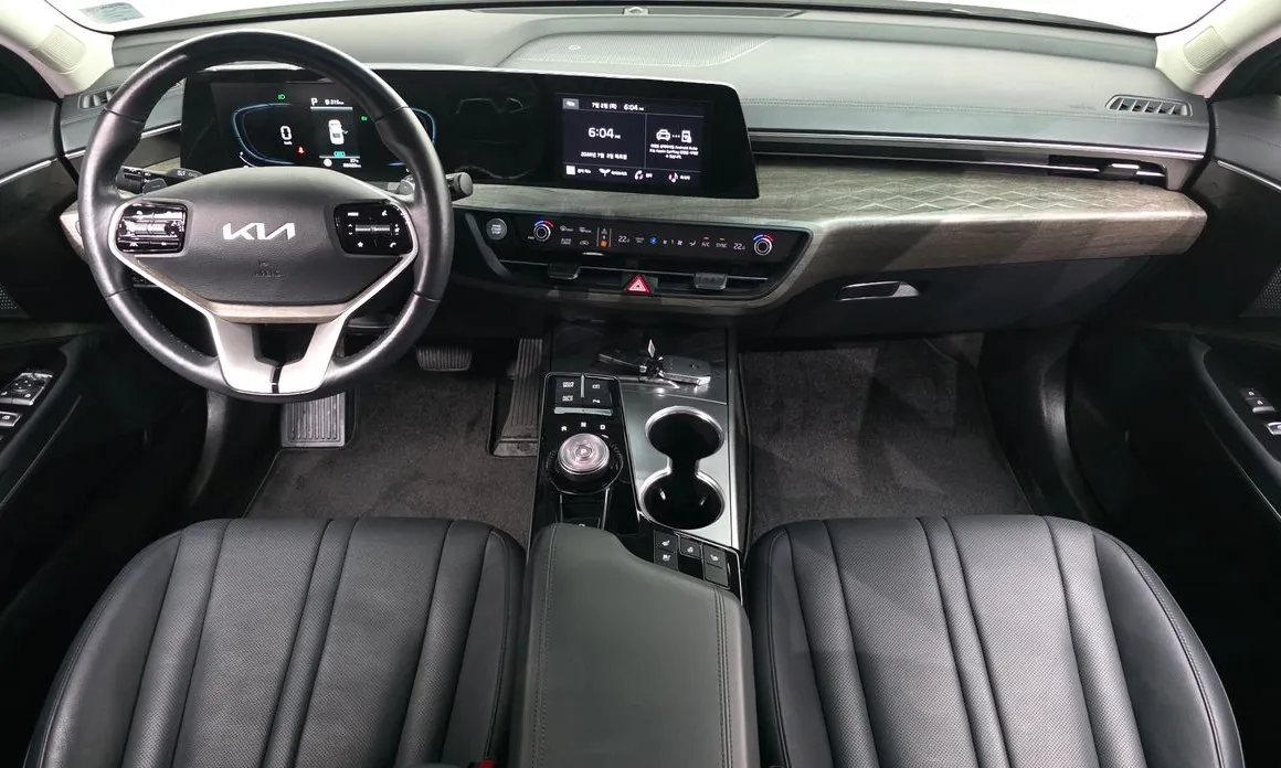 Kia K8