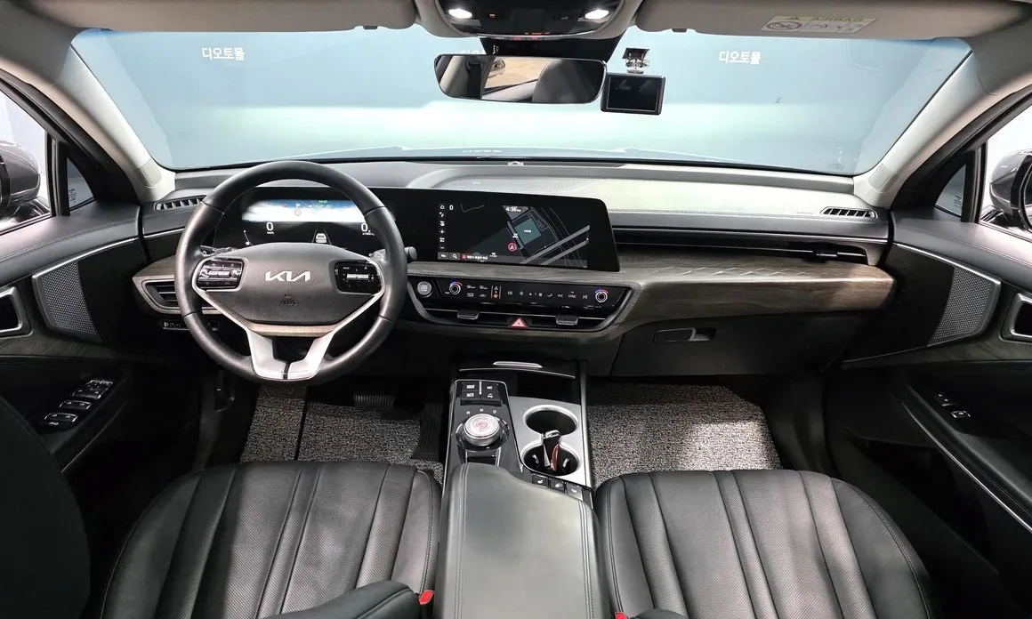 Kia K8