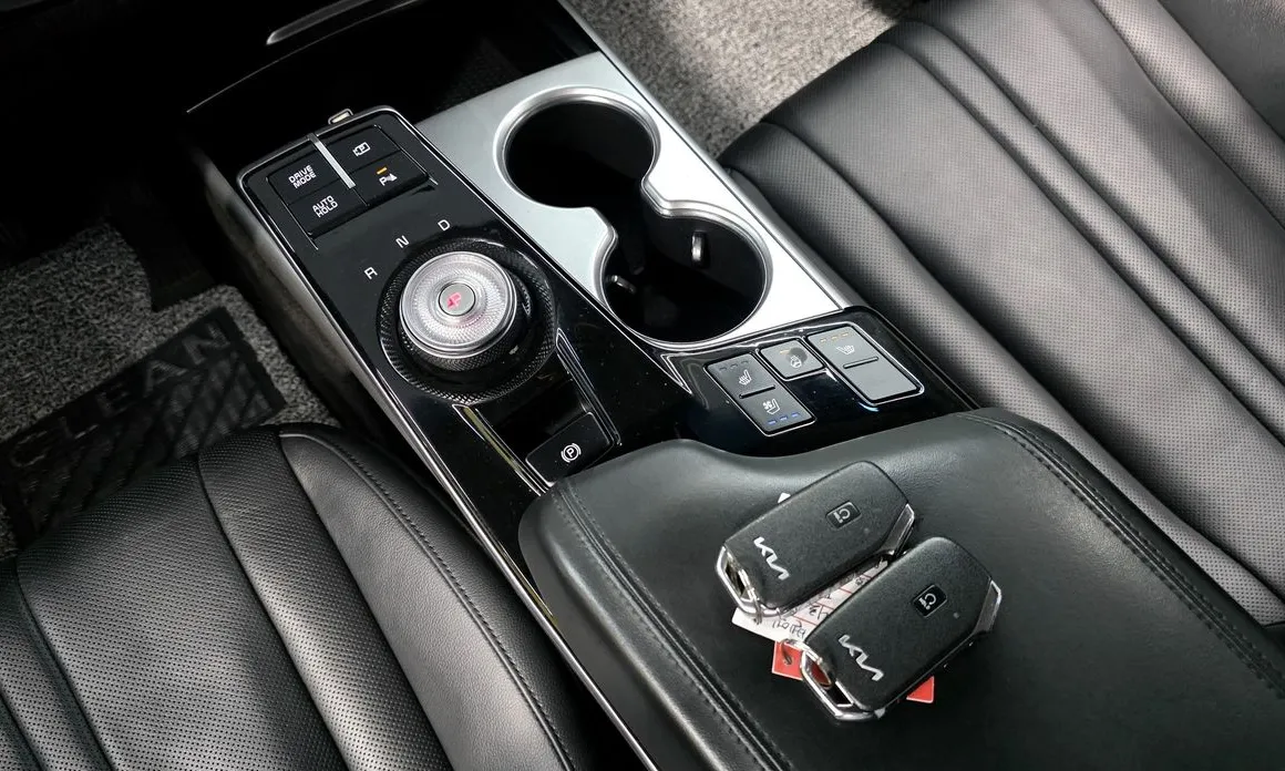 Kia K8