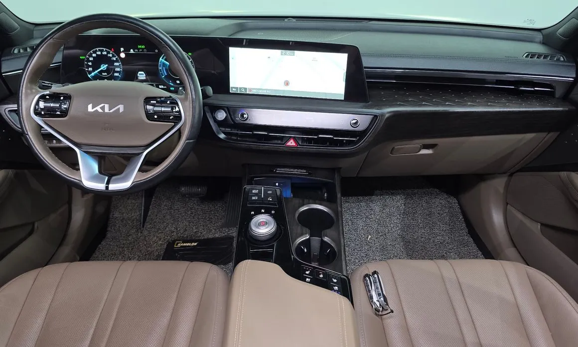 Kia K8