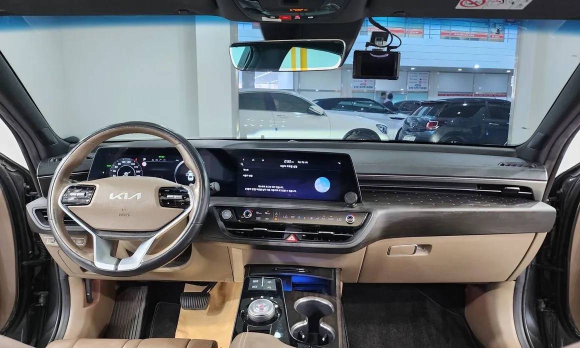 Kia K8