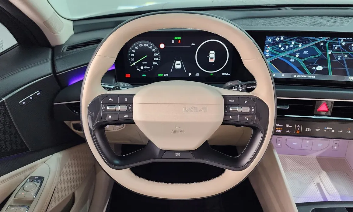 Kia K8