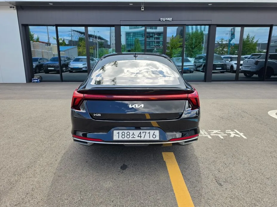 Kia K8