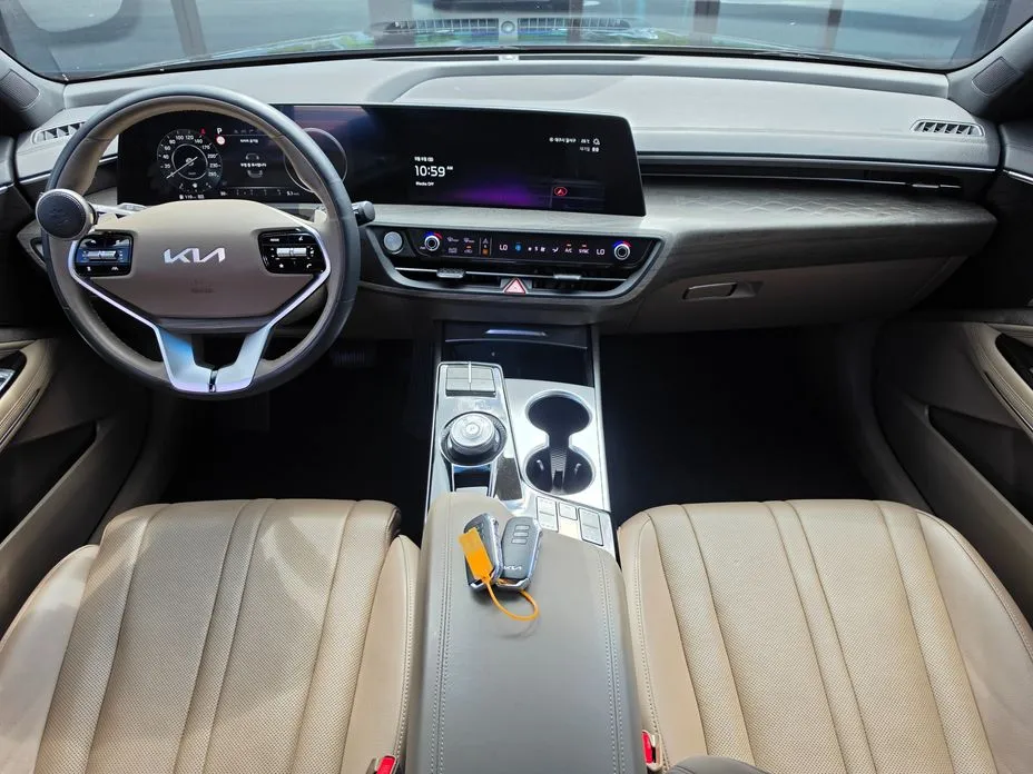 Kia K8