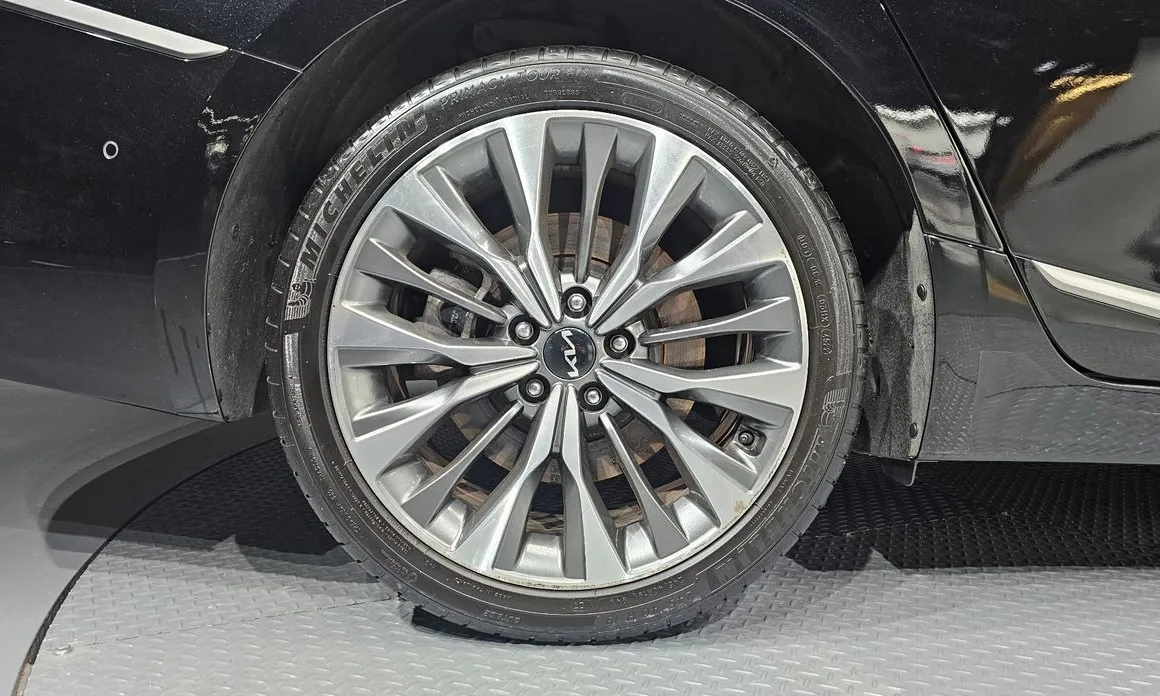 Kia K8
