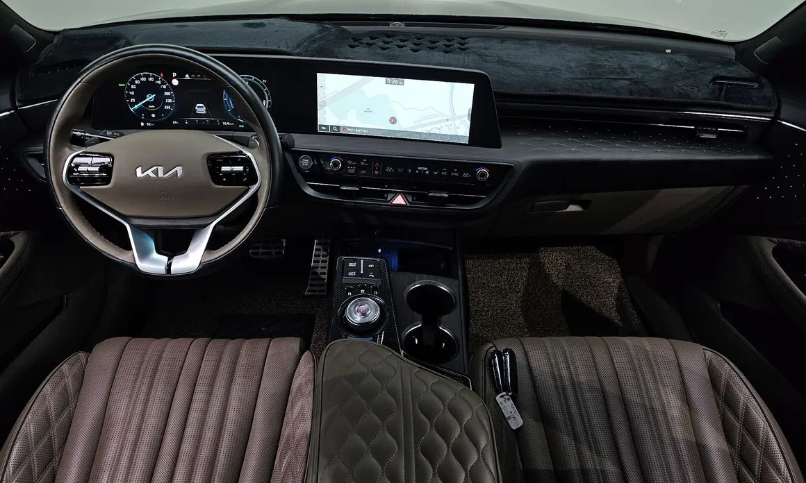 Kia K8
