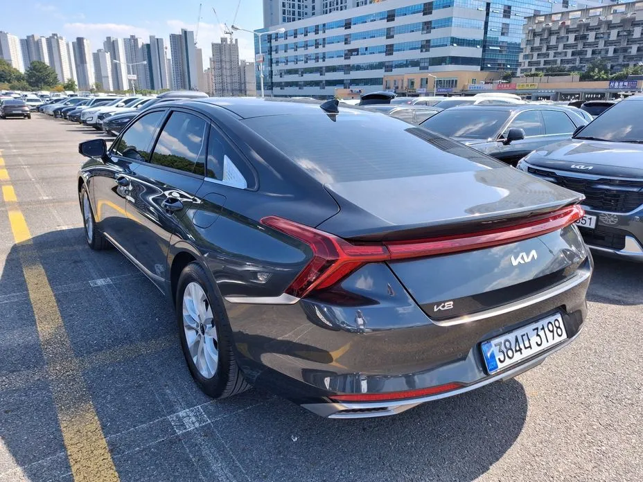 Kia K8