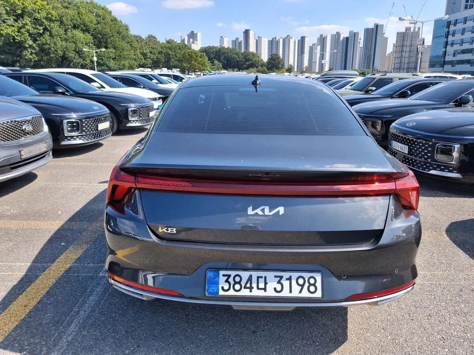 Kia K8