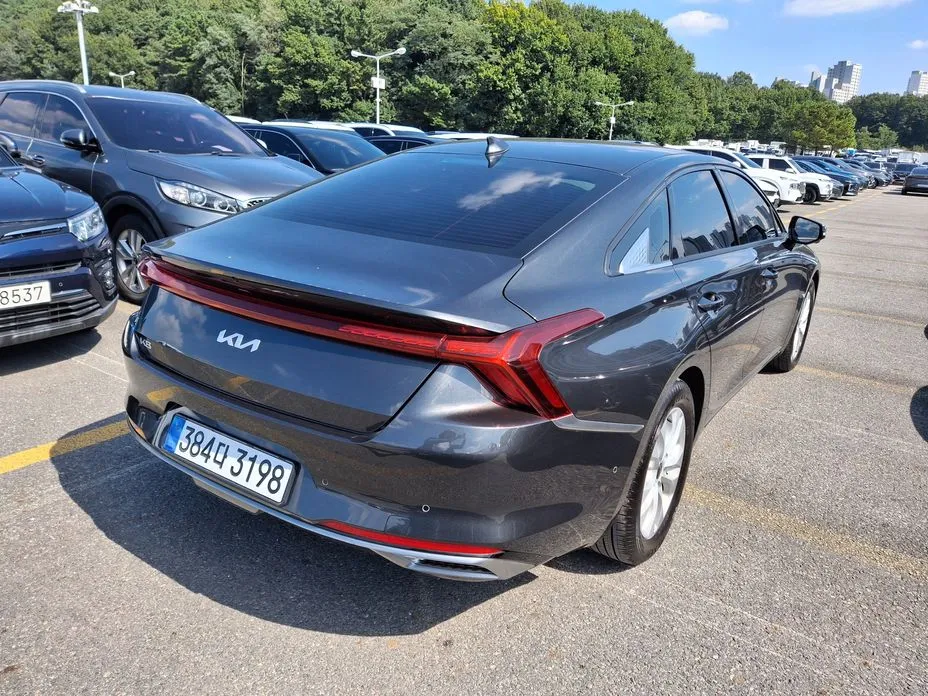 Kia K8
