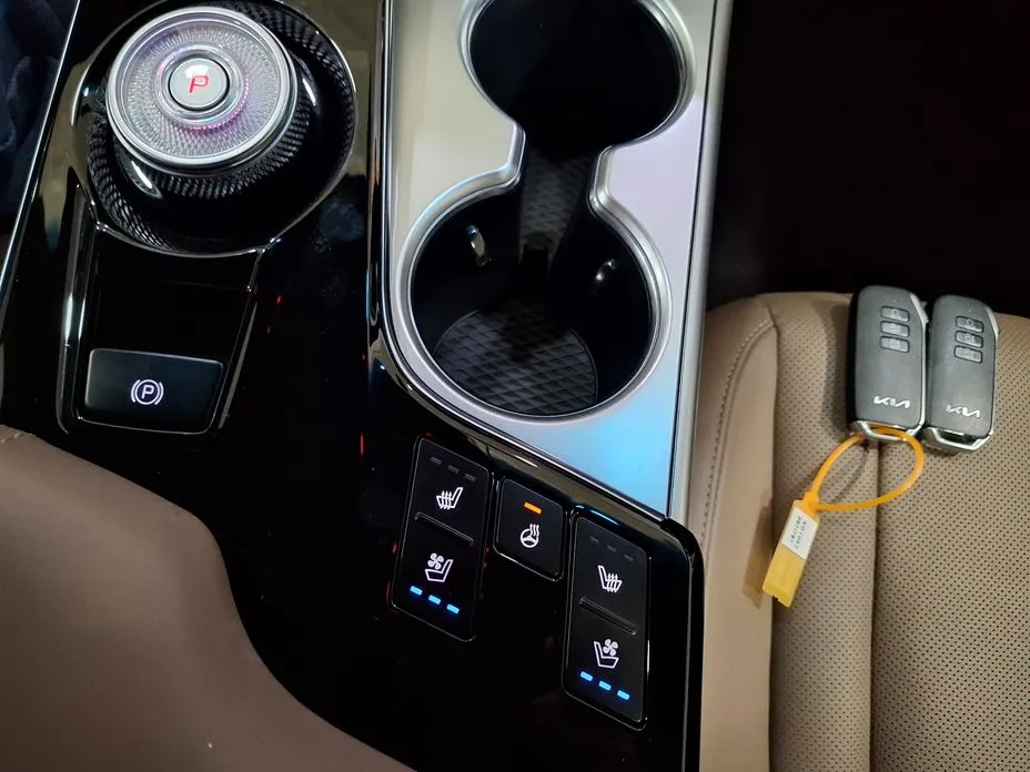 Kia K8
