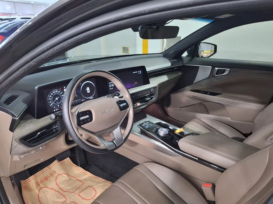 Kia K8