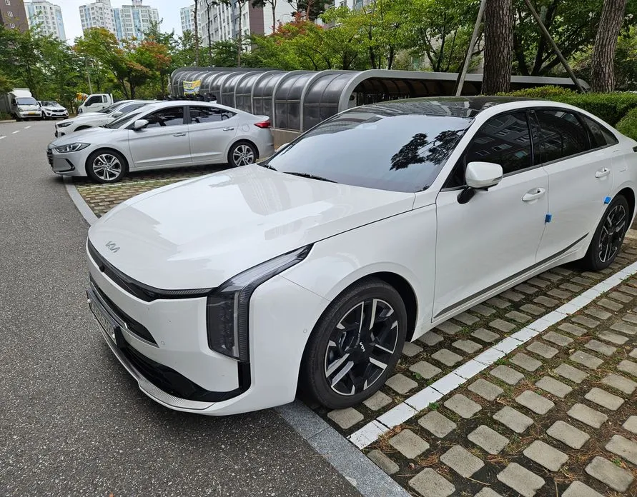 Kia K8