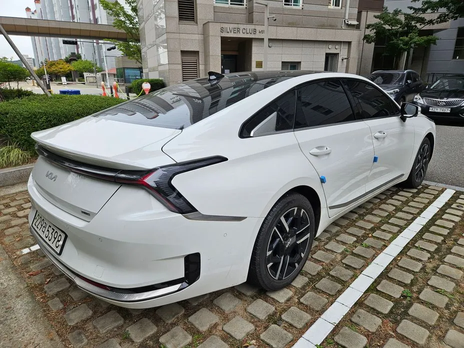 Kia K8