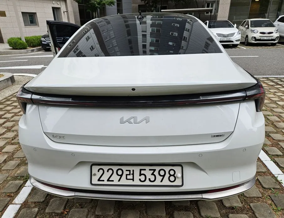 Kia K8