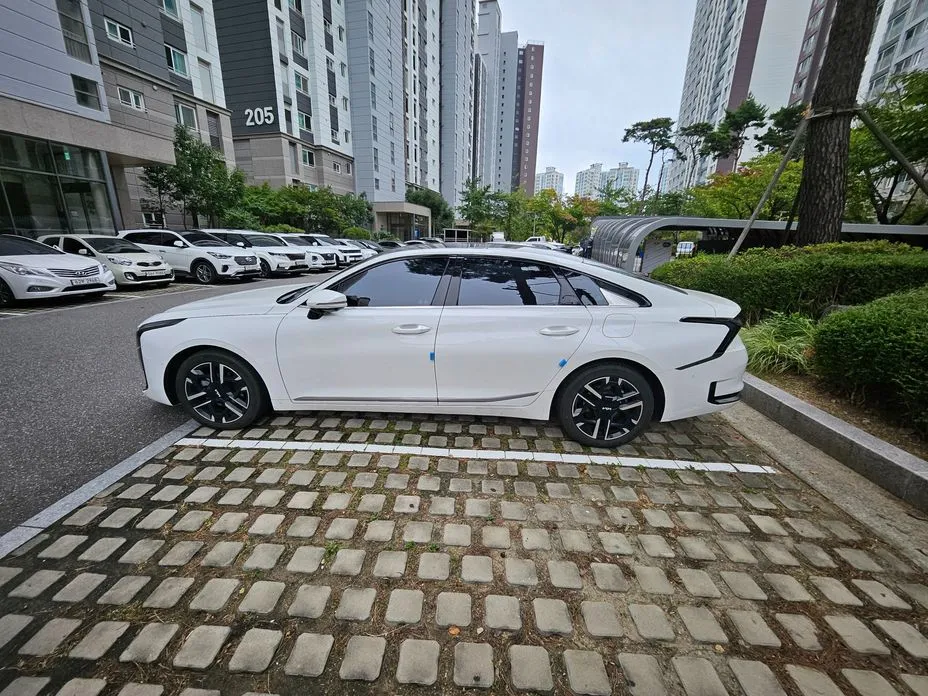 Kia K8