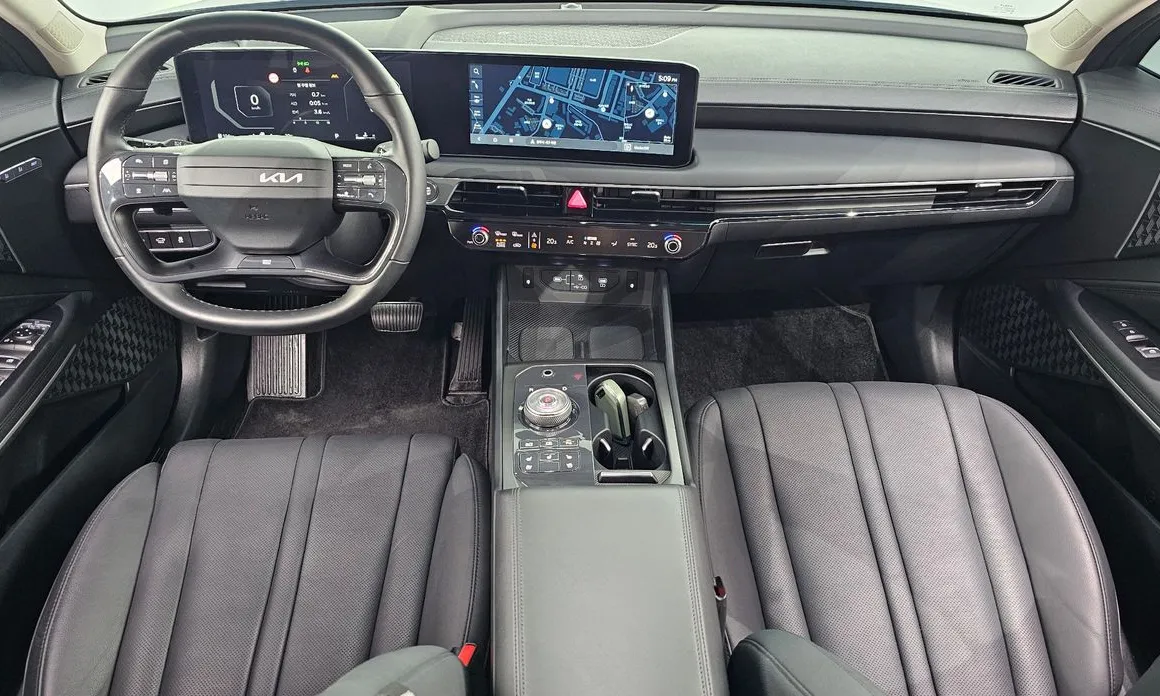 Kia K8
