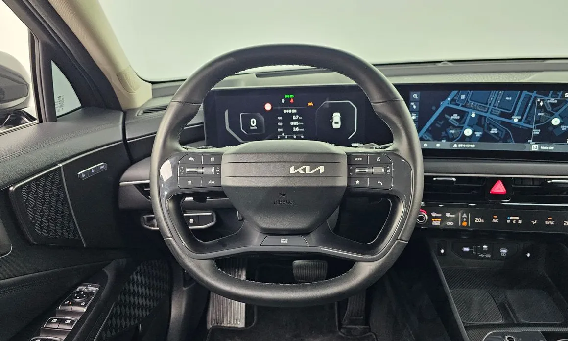Kia K8