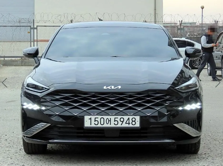 Kia K8