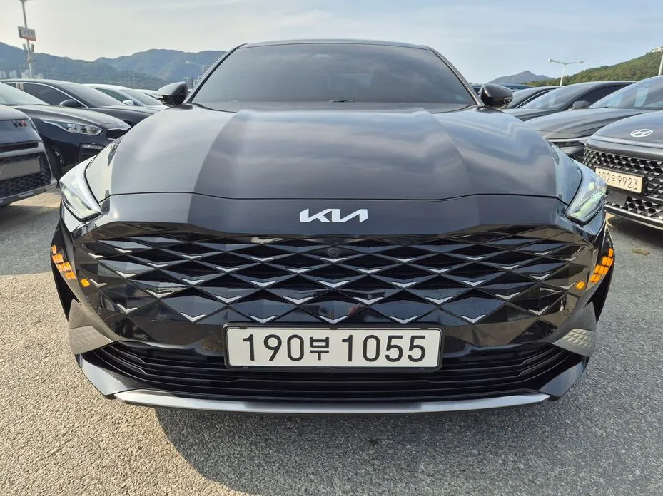 Kia K8