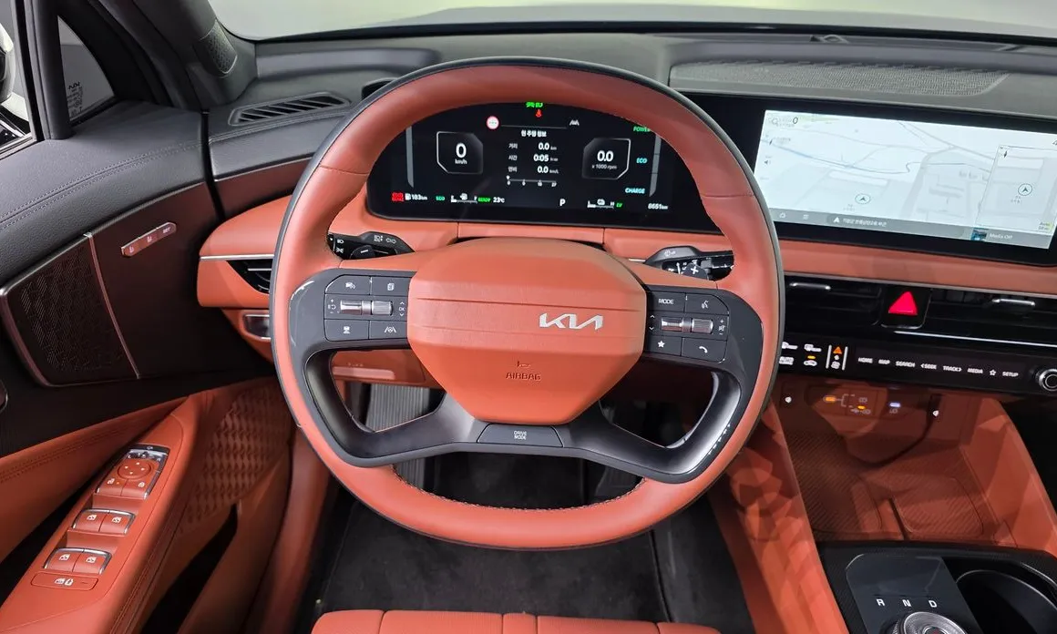 Kia K8
