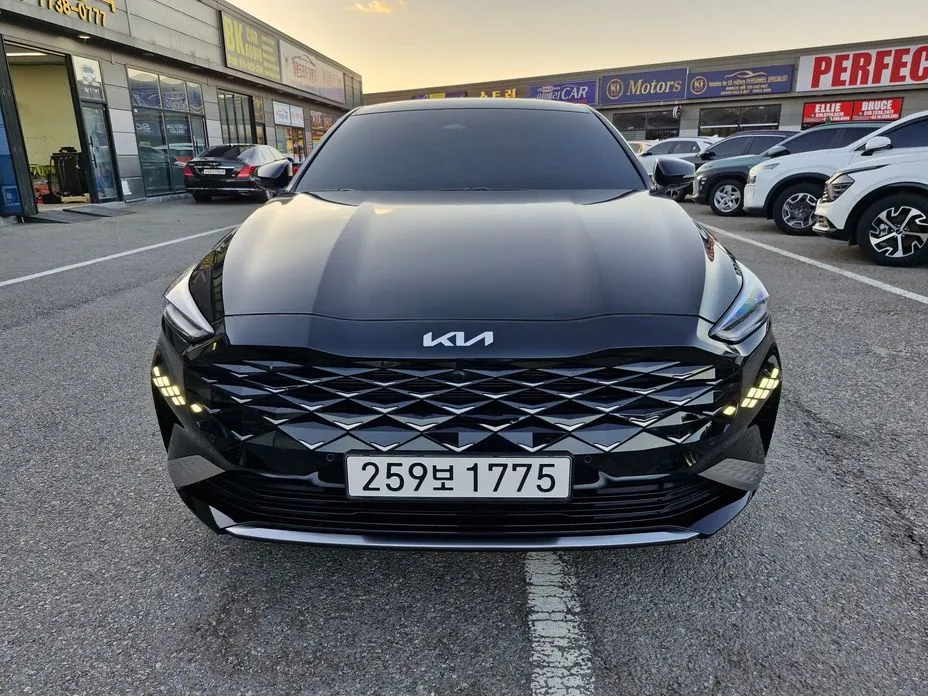 Kia K8