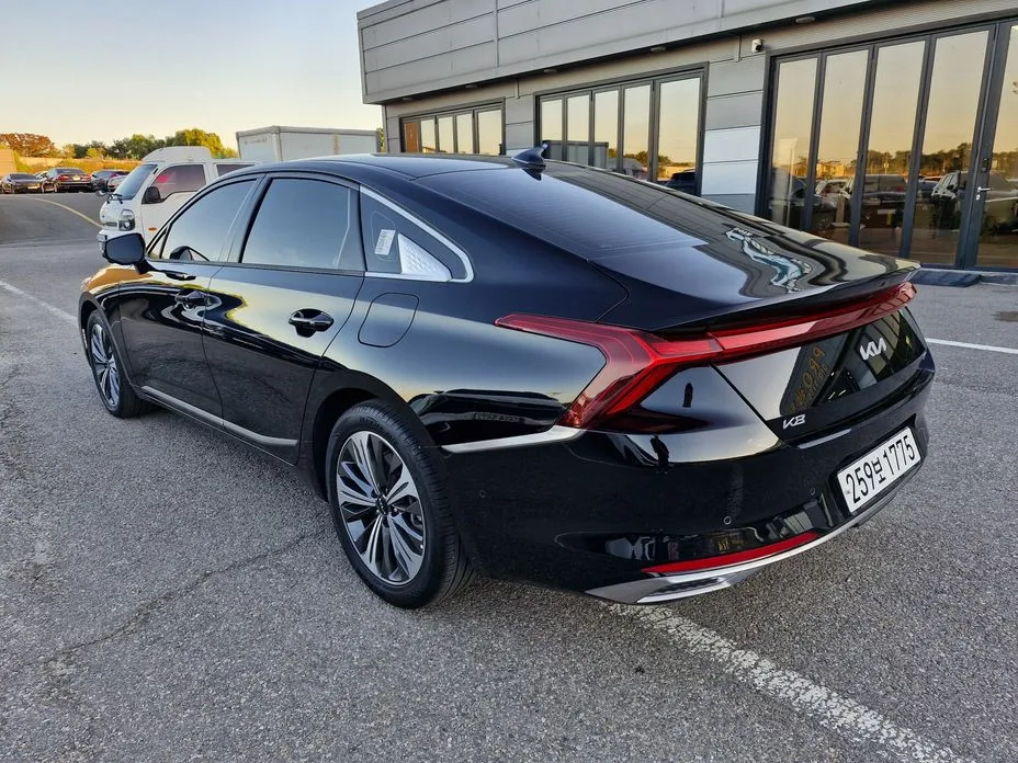 Kia K8