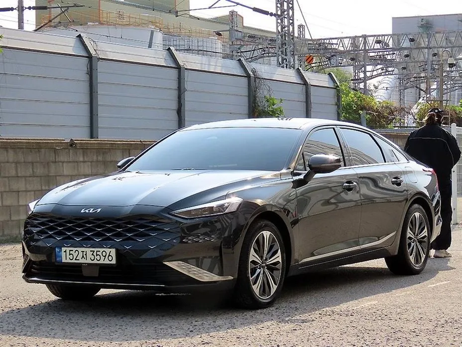 Kia K8