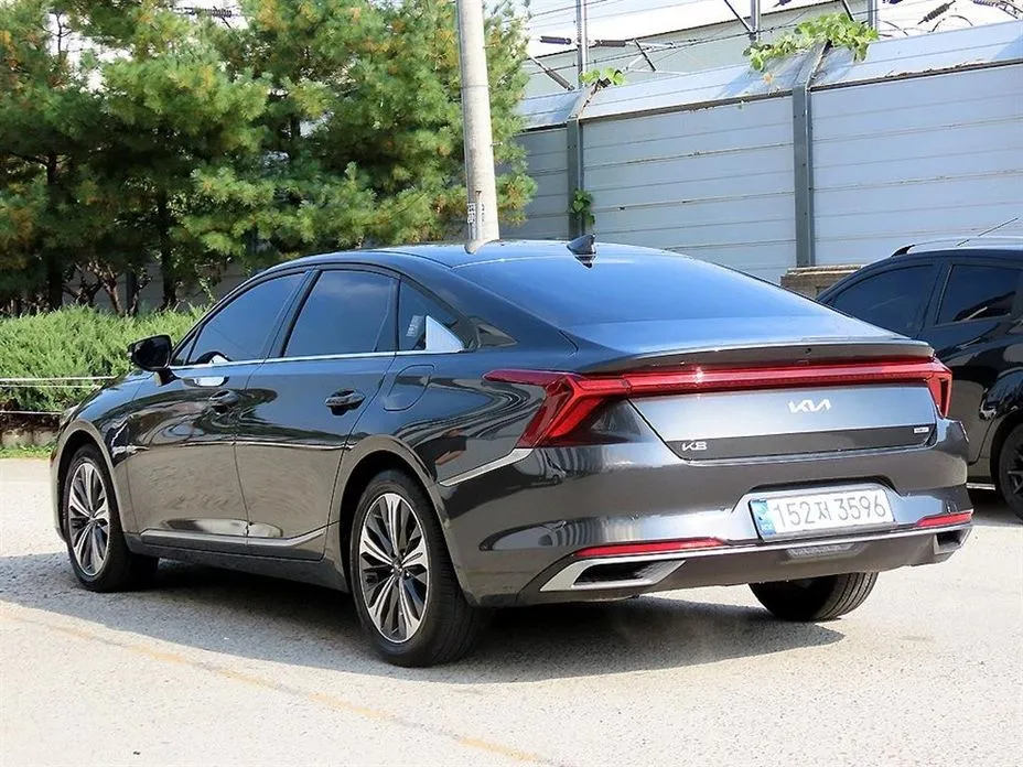 Kia K8