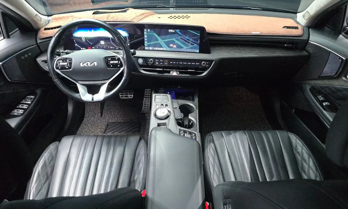 Kia K8