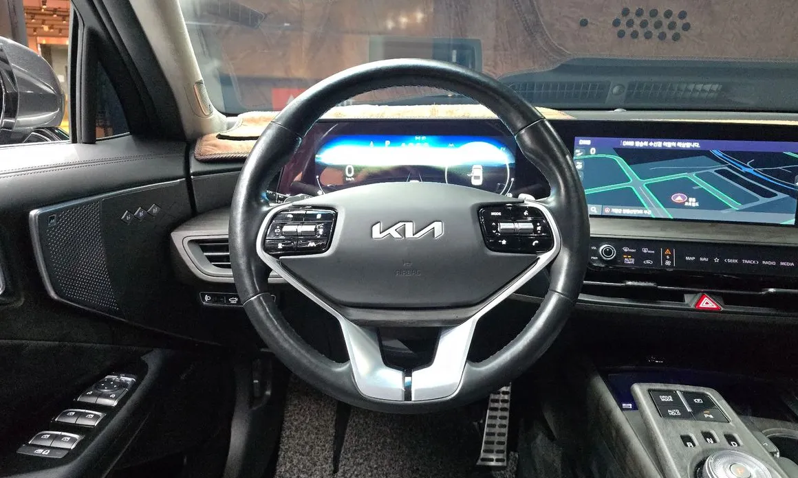 Kia K8