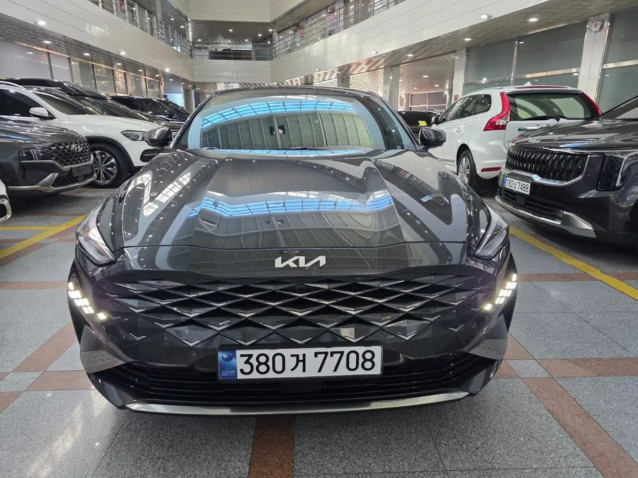 Kia K8