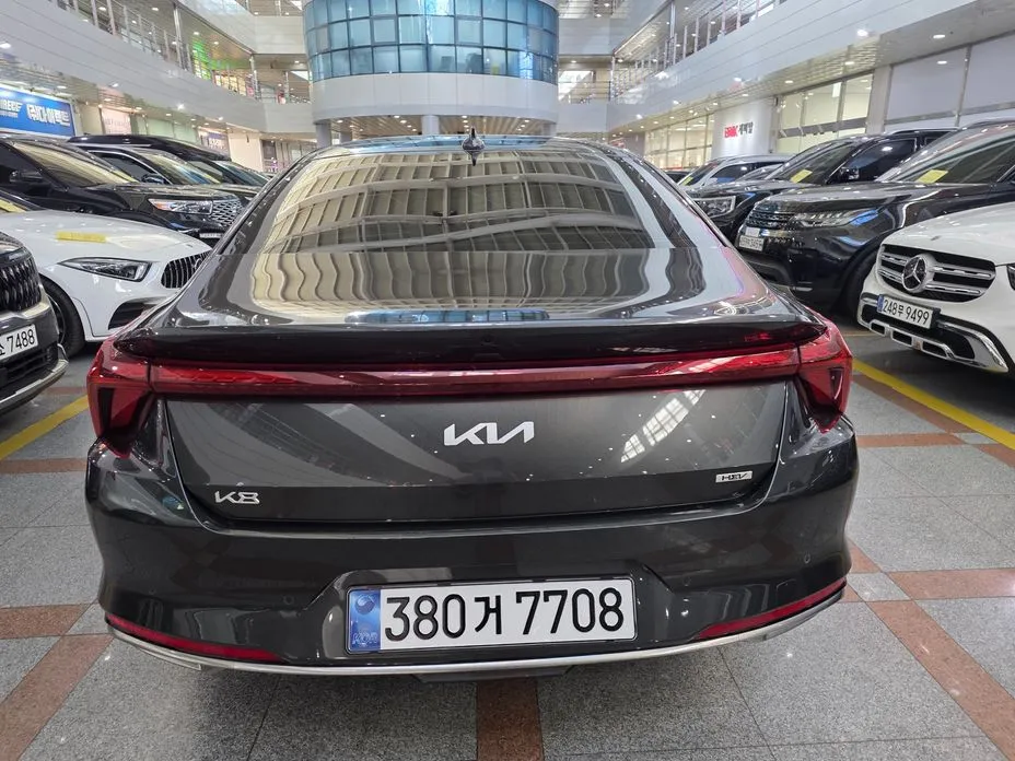 Kia K8