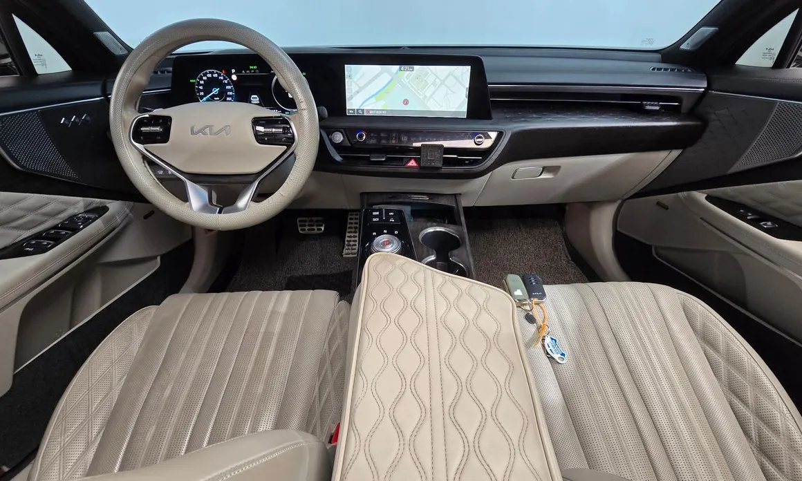 Kia K8