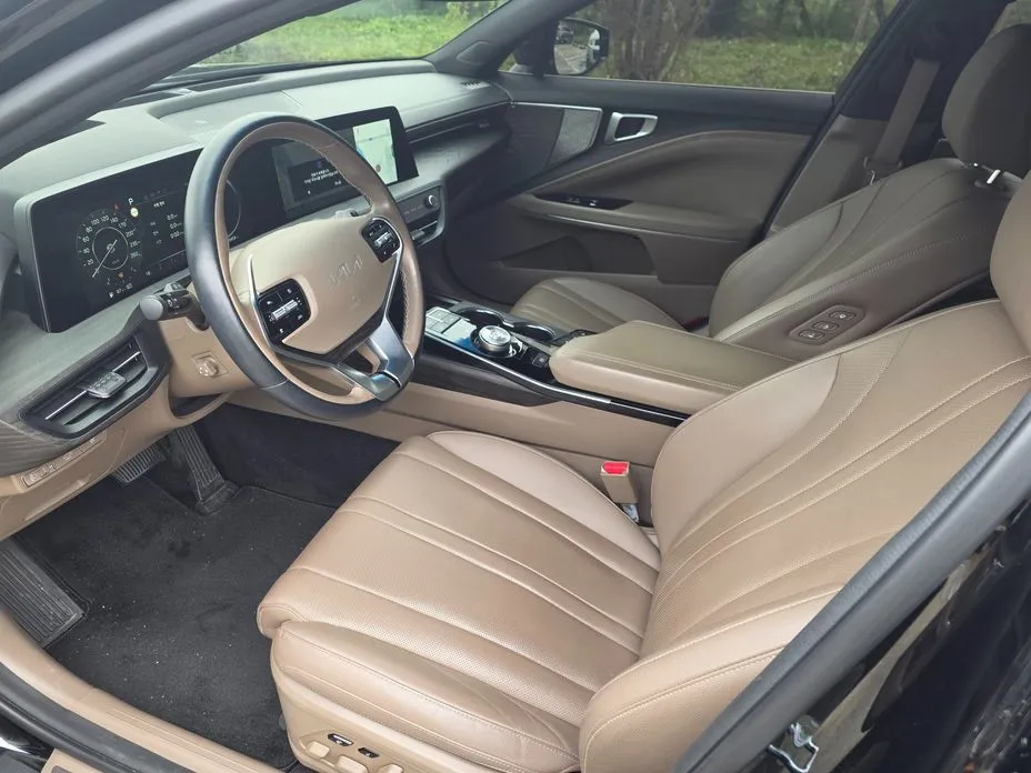 Kia K8