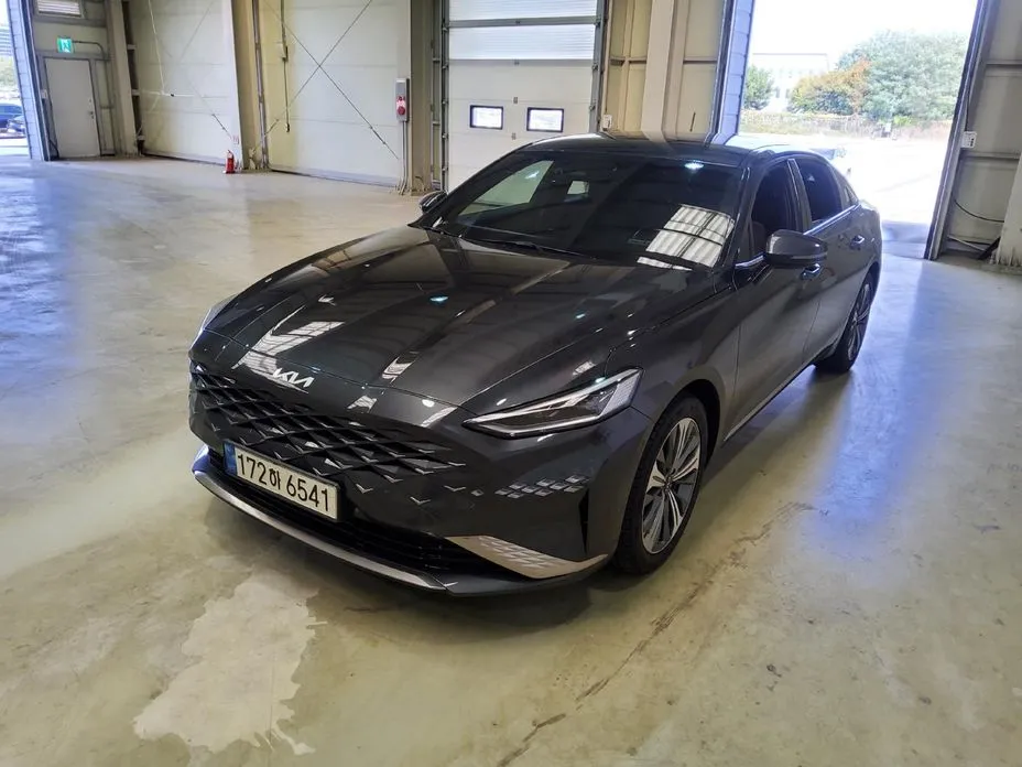 Kia K8