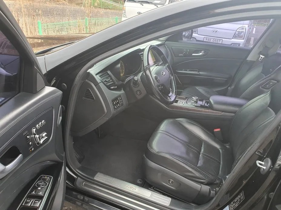 Kia K9